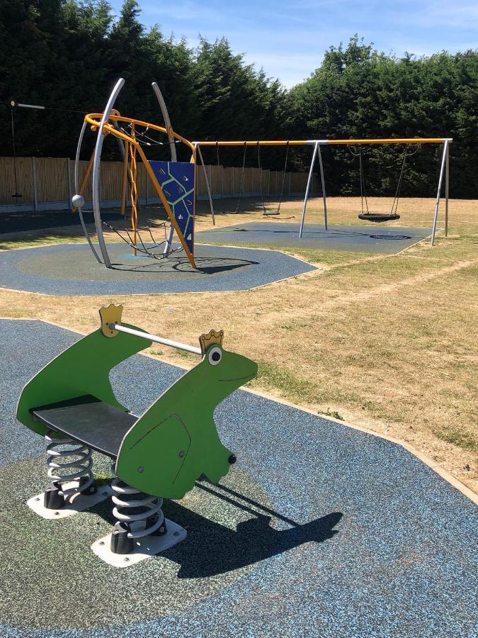 Good Ship Lollipop Lodge - Birchington-On-Sea - 6 Mins Drive To Minnis Bay Beach Экстерьер фото
